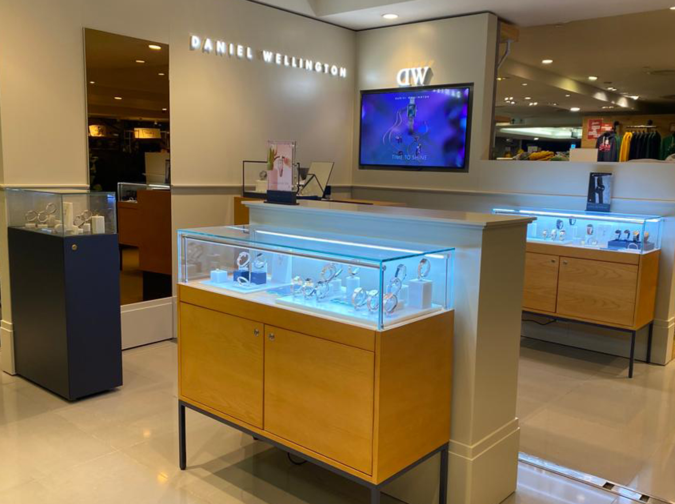 The bay shop daniel wellington